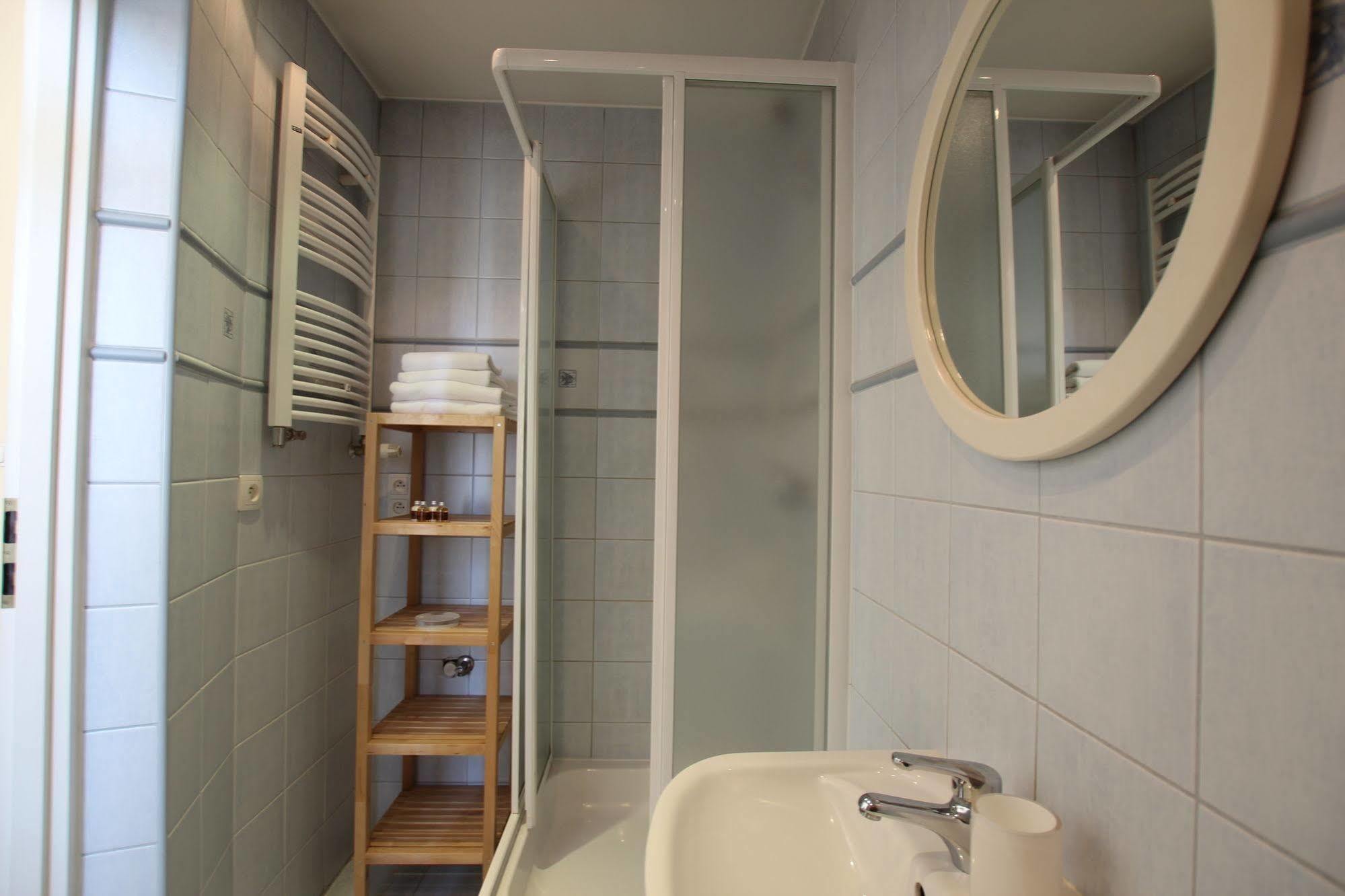 Home & Travel Lodz  Exterior photo